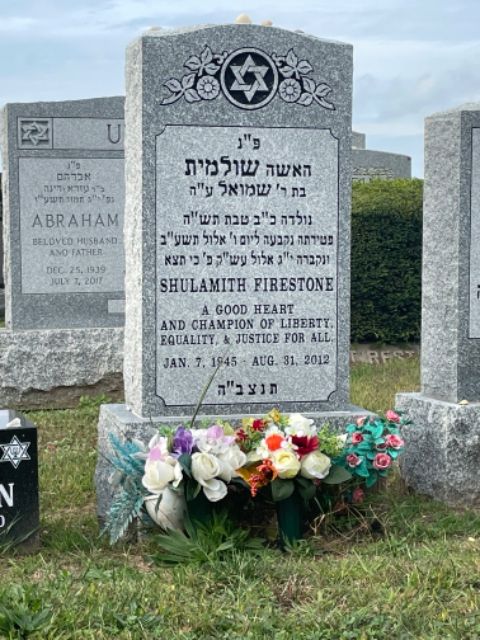 Flower delivery for Shulamith Firestone