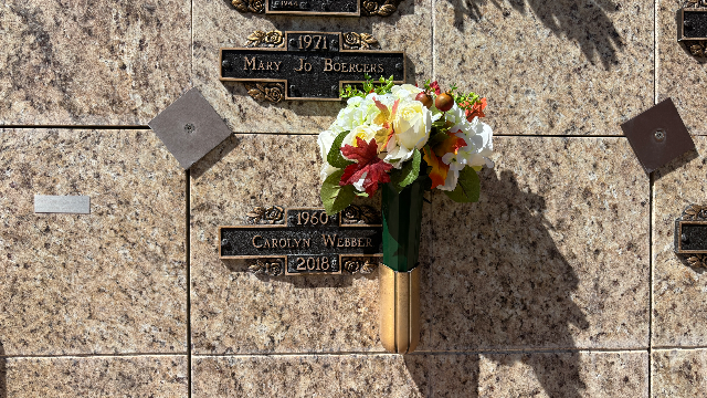 Flower delivery for Carolyn Webber