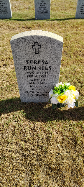 Flower delivery for Teresa D Runnels