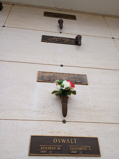 Flower delivery for Henry Ellis Bookout