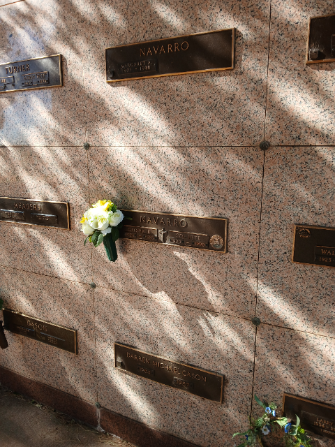 Flower delivery for Pete Navarro