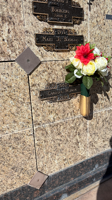 Flower delivery for Carolyn Webber