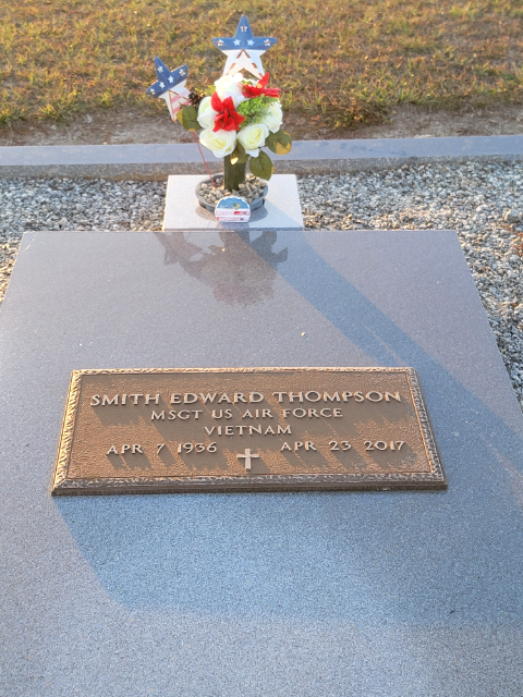 Flower delivery for Darlene Thompson