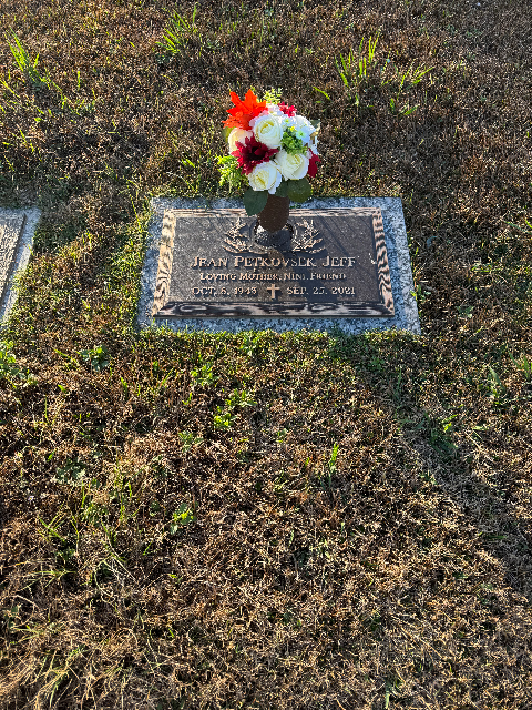 Flower delivery for Jean Petkovsek Jeff