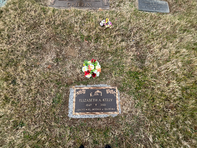 Flower delivery for Elizabeth Griffin Kelly