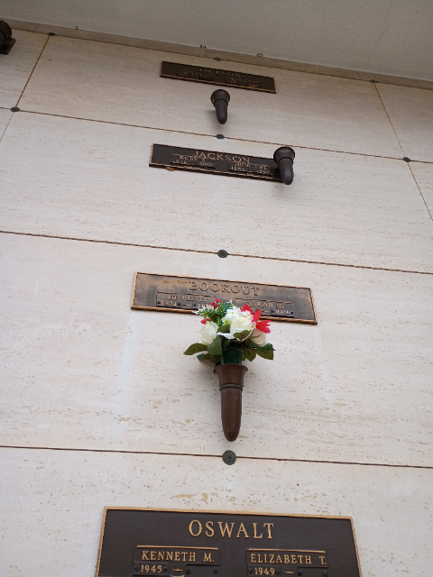 Flower delivery for Henry Ellis Bookout