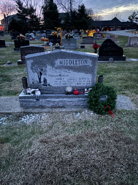 Flower delivery for Betty Jo (Kennedy) Middleton