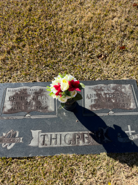 Flower delivery for Ben Thigpen