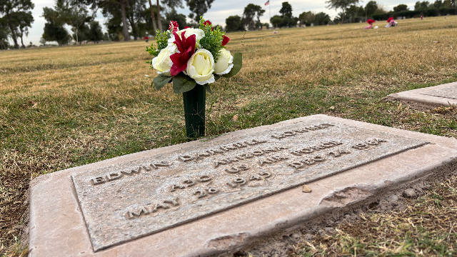 Flower delivery for Edwin Darrell Lowrey