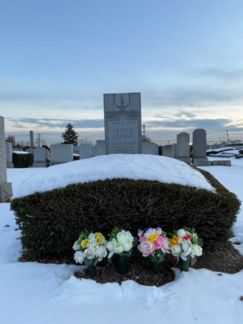 Flower delivery for Arthur Levine