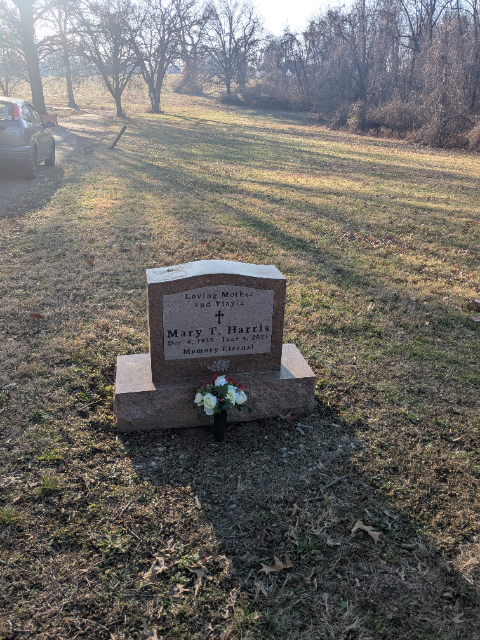 Flower delivery for Mary T Harris