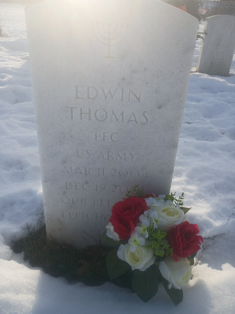 Flower delivery for Edwin Thomas