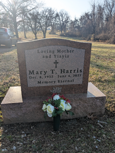 Flower delivery for Mary T Harris