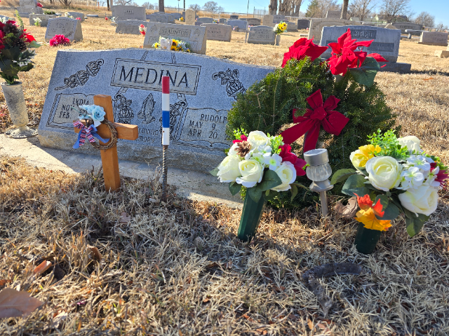 Flower delivery for Rudolph Fermin Medina