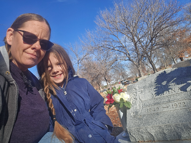 Flower delivery for Richard Lee Medina