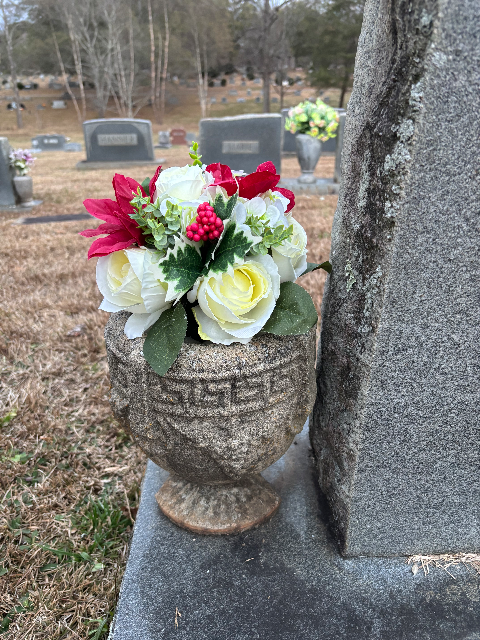 Flower delivery for Agnes Canoy Blair