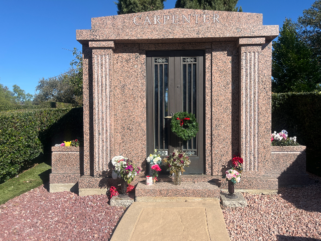 Flower delivery for Karen Anne Carpenter