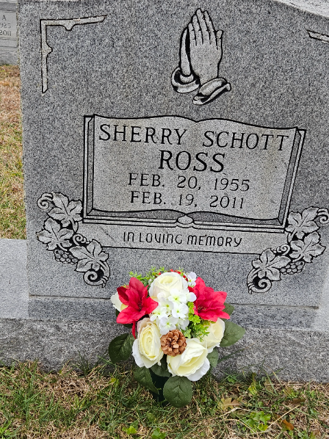 Flower delivery for Sherry Schott Ross