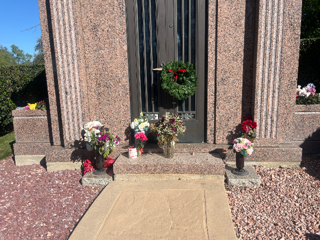 Flower delivery for Karen Anne Carpenter