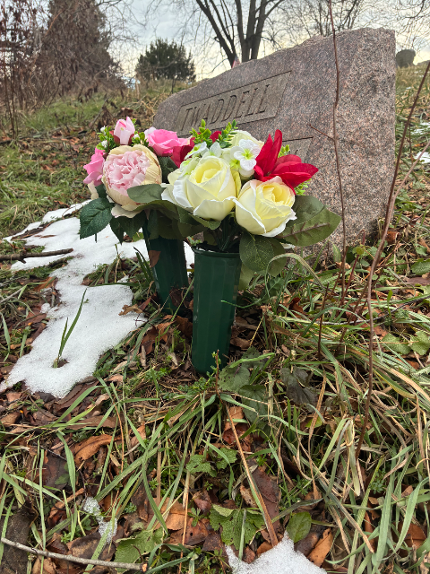 Flower delivery for Dorothy M. Twaddell