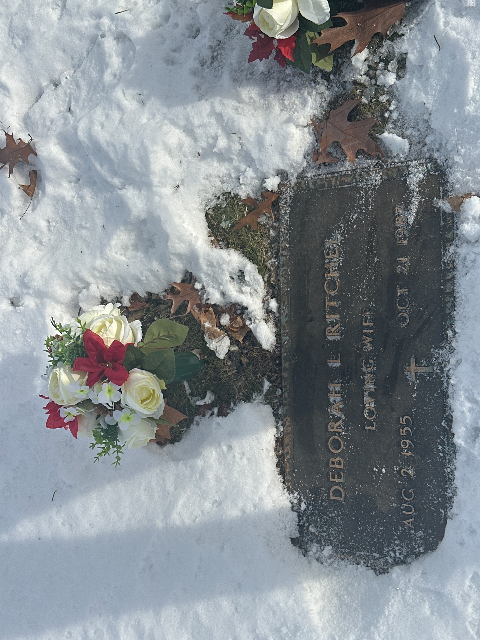 Flower delivery for Deborah L Ritchel