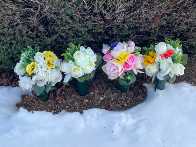 Flower delivery for Arthur Levine