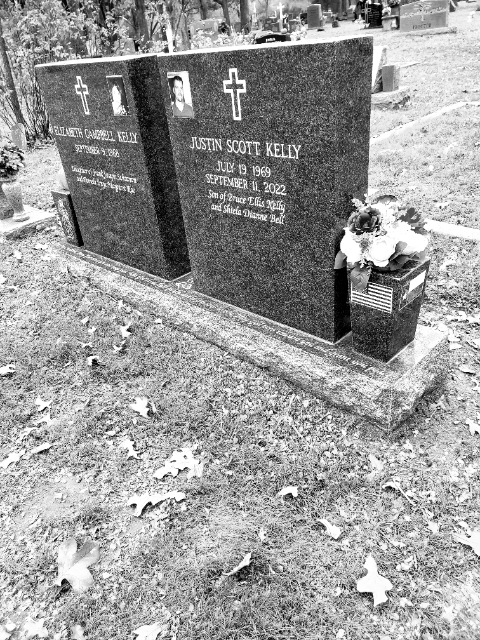 Flower delivery for Justin Scott Kelly