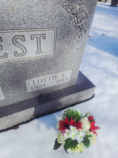 Flower delivery for Lottie Laura West