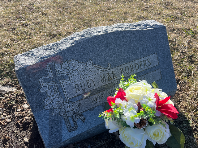 Flower delivery for Rochelle Bailey