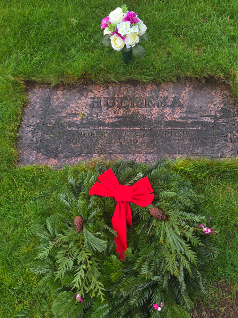 Flower delivery for Rosie Emily Hueneka