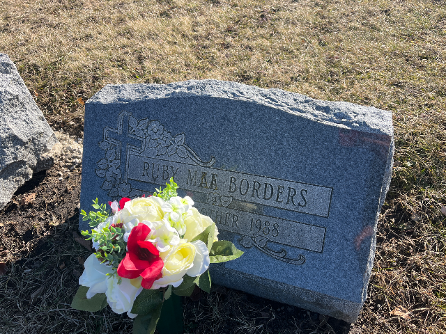 Flower delivery for Rochelle Bailey