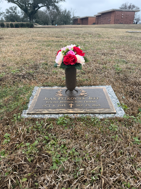 Flower delivery for Jean Petkovsek Jeff