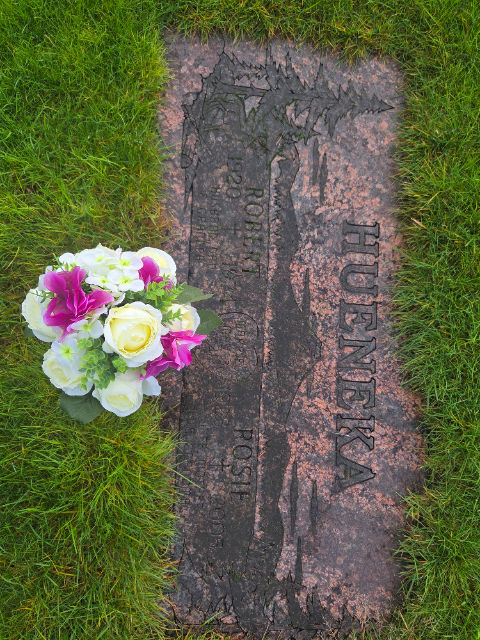 Flower delivery for Rosie Emily Hueneka