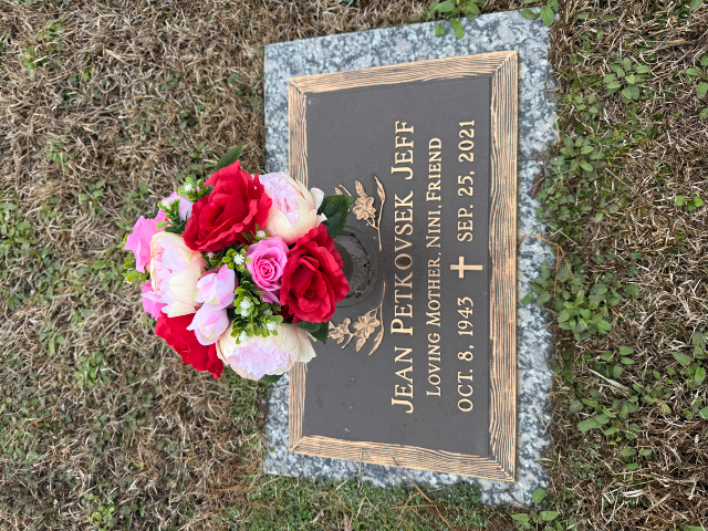 Flower delivery for Jean Petkovsek Jeff