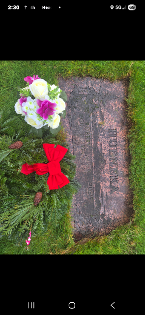 Flower delivery for Rosie Emily Hueneka