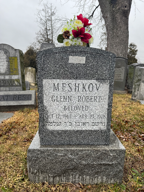 Flower delivery for Glenn Robert Meshkov