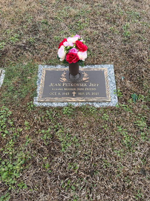 Flower delivery for Jean Petkovsek Jeff