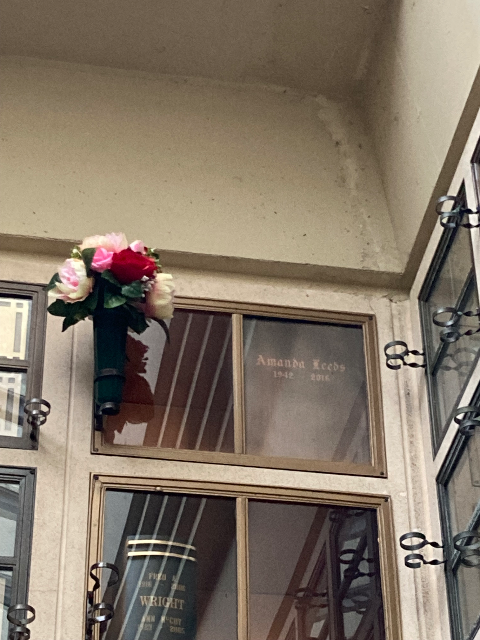 Flower delivery for Amanda L Leeds