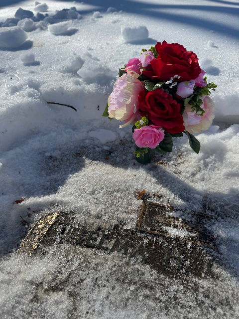 Flower delivery for Thelma Ruth/Heitsenrether Clarke