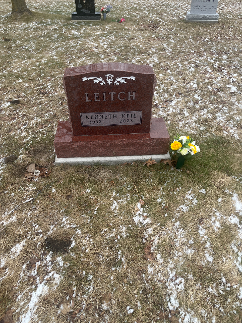 Flower delivery for Kenneth Neil Leitch