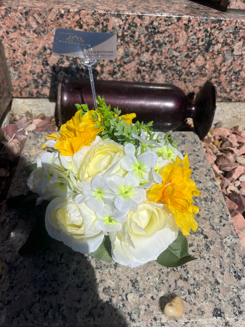 Flower delivery for Karen Anne Carpenter