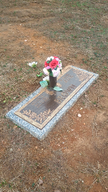 Flower delivery for Alexander Dearl Brown