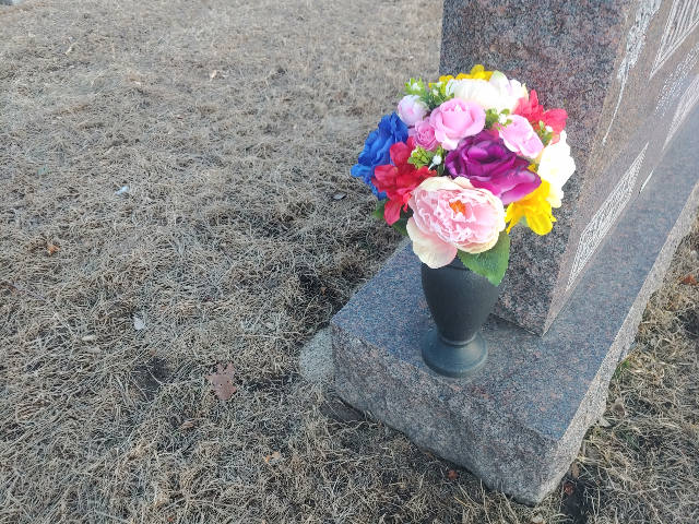 Flower delivery for Eloise Clair Shearer