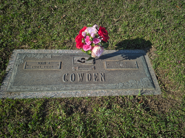 Flower delivery for Avie Lou Cowden