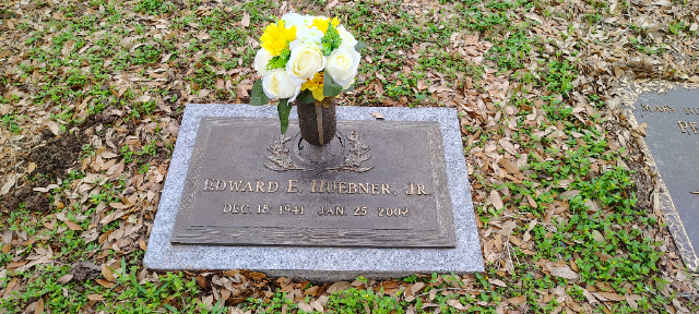 Flower delivery for Edward Eddie Huebner