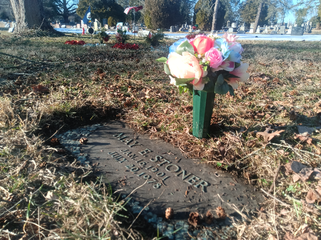 Flower delivery for May E Stoner