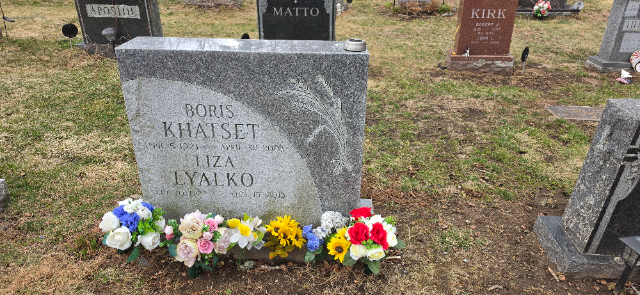 Flower delivery for Boris Khatset