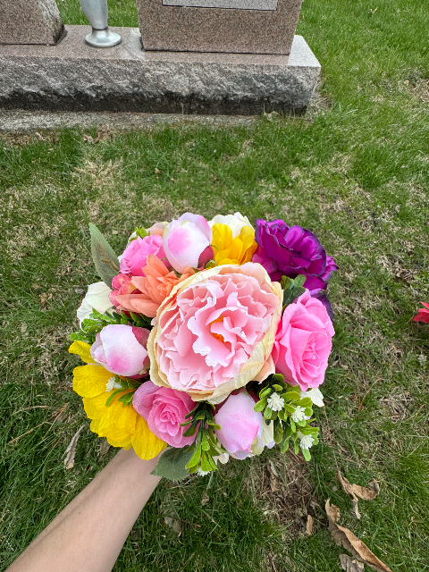 Flower delivery for Ruby Eloise Baker