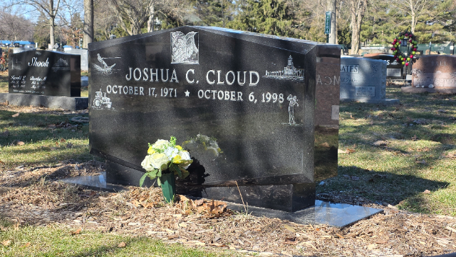 Flower delivery for Joshua Charles Cloud