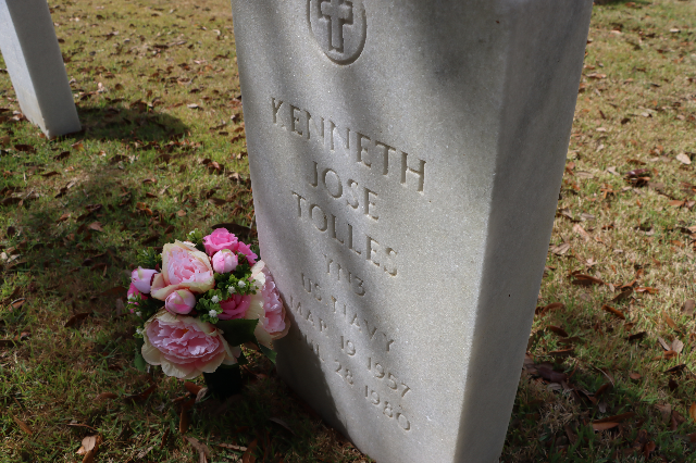 Flower delivery for Kenneth Jose Tolles